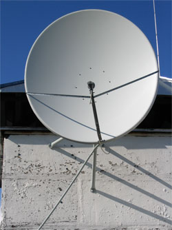 Антенна 120 см настроенная на спутник Astra 